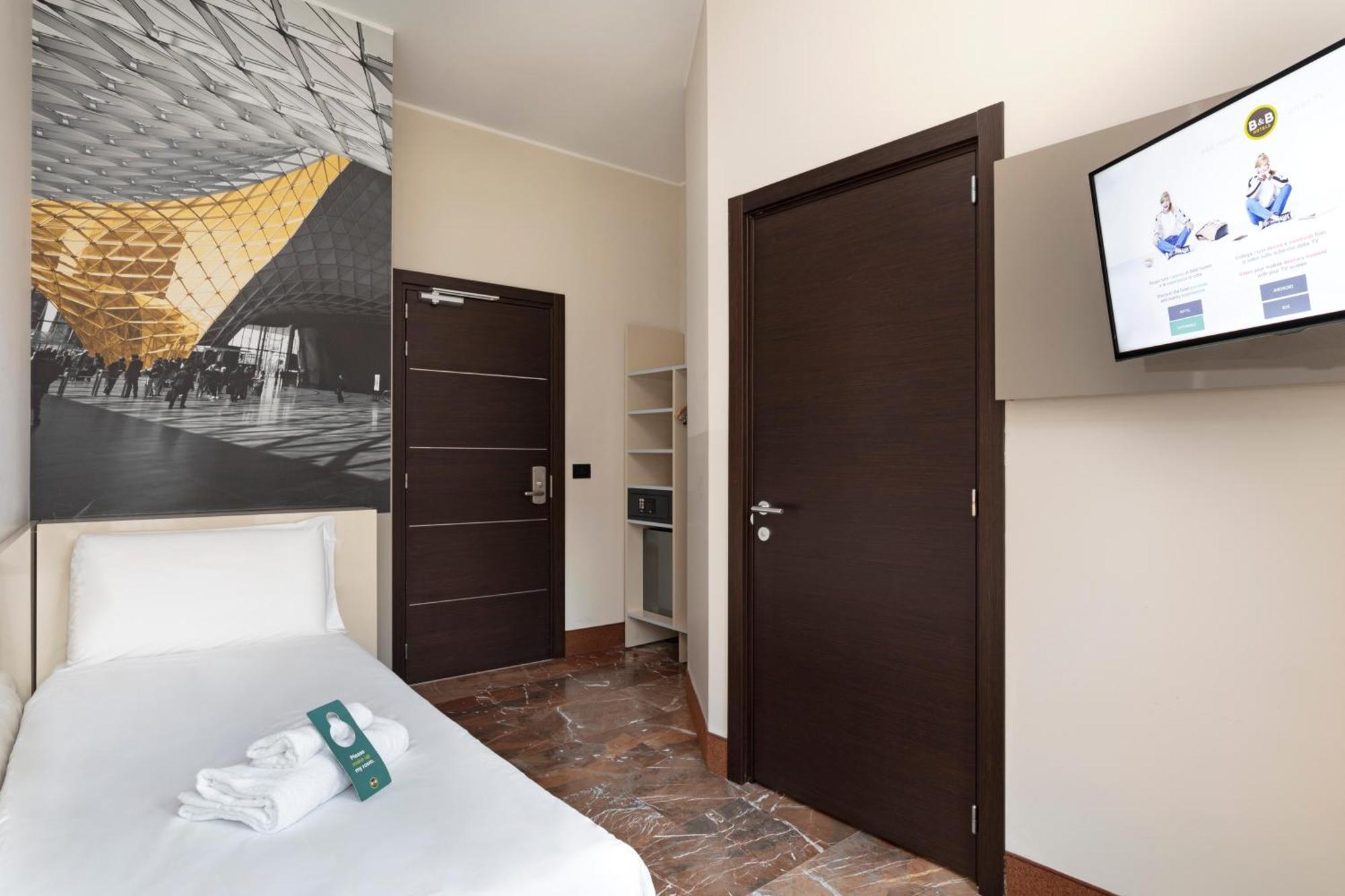 บีแอนด์บี โฮเต็ล มิลาโน ซานตัมโบรโจ Hotel มิลาน ภายนอก รูปภาพ