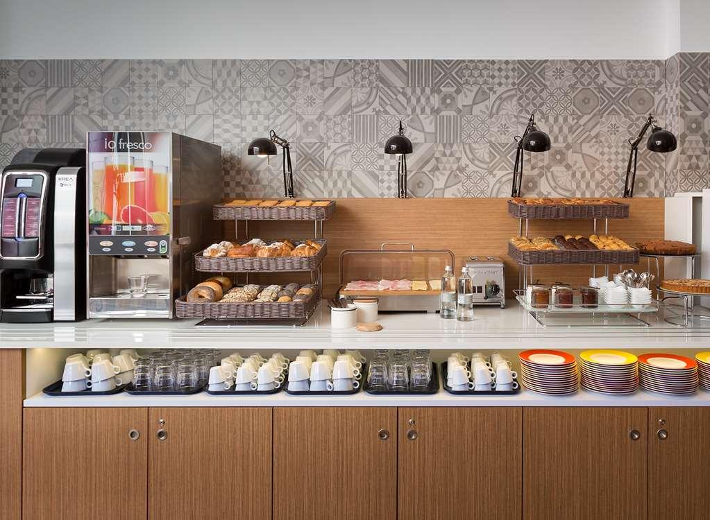 บีแอนด์บี โฮเต็ล มิลาโน ซานตัมโบรโจ Hotel มิลาน ร้านอาหาร รูปภาพ